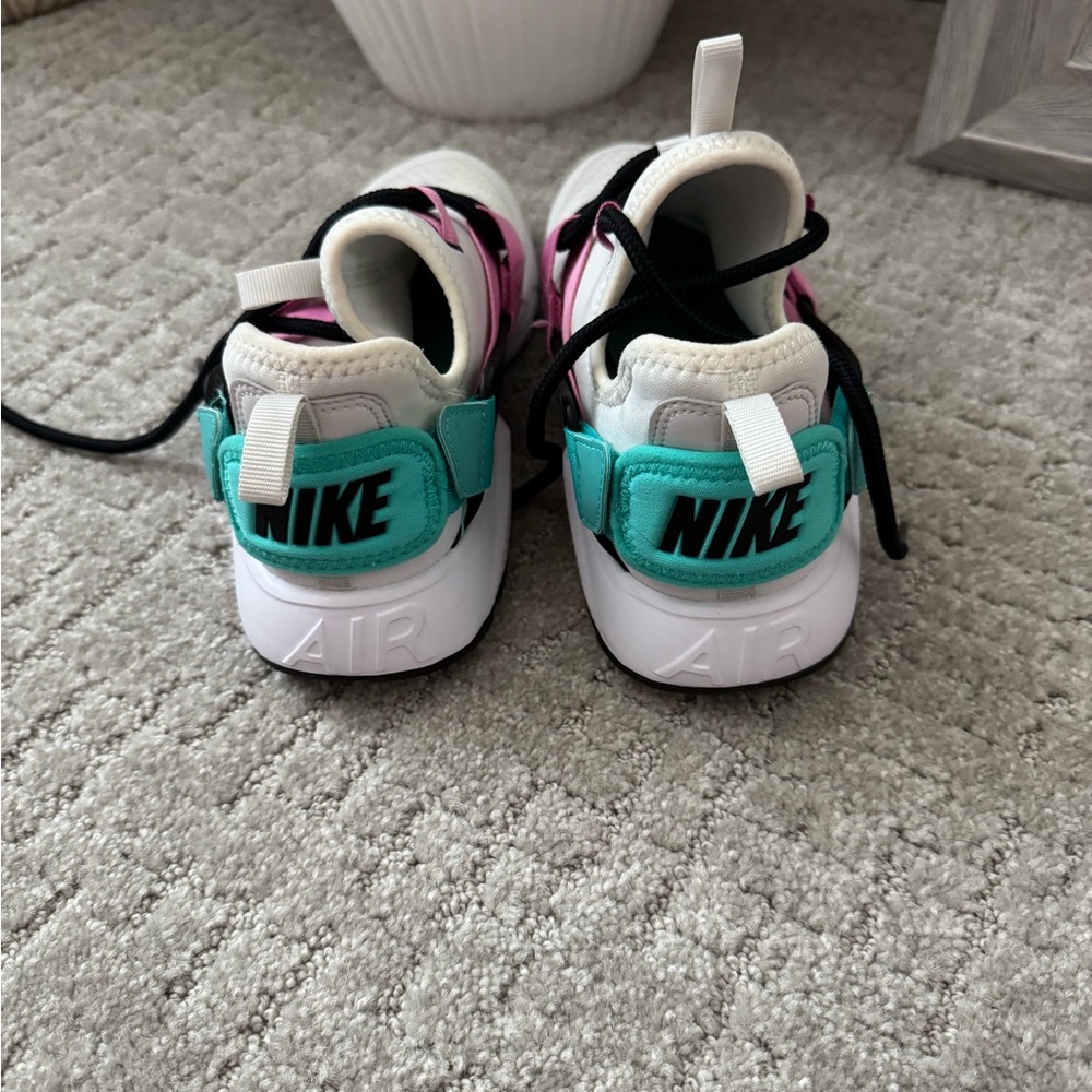 Nike Women’s Air Huarache City Hyper Jade